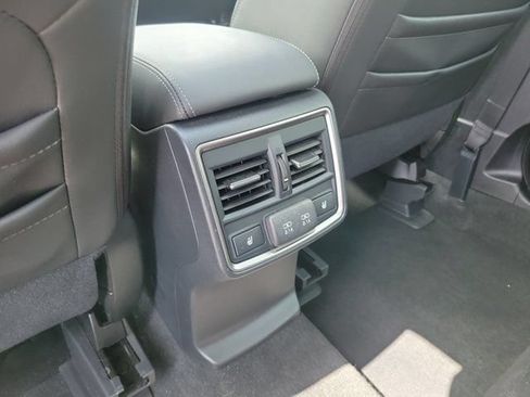 Used 2023 Subaru Forester Touring AWD/4WD image 12