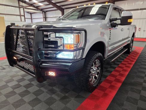 Used 2020 Ford F250 Lariat w/ Lariat Value Package image 21