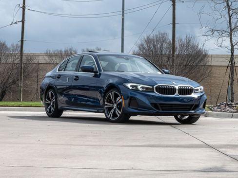 Certified 2024 BMW 330i 330i image 2