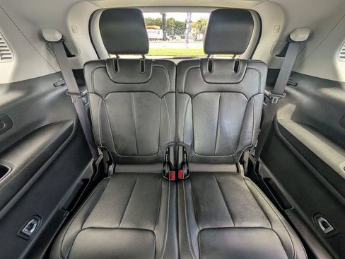 Used 2023 Jeep Grand Cherokee L Limited RWD image 35