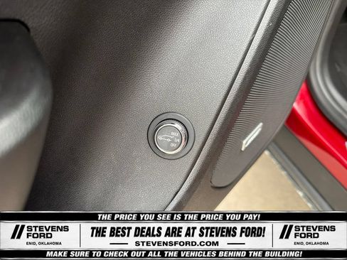 Used 2025 Chevrolet Blazer RS FWD image 17