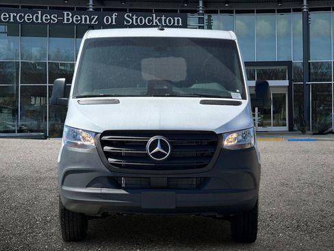 New 2026 Mercedes-Benz Sprinter 2500 image 9