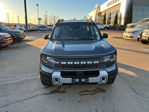 Used 2025 Ford Bronco Sport Badlands image 2