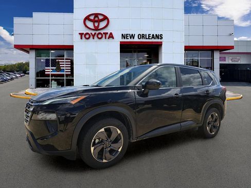 Used 2025 Nissan Rogue SV FWD image 1
