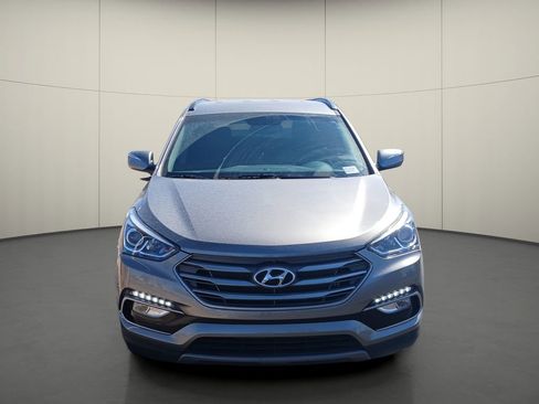 Used 2017 Hyundai Santa Fe Sport image 2