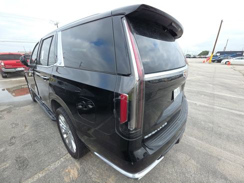 Used 2023 Cadillac Escalade Premium Luxury AWD/4WD image 8