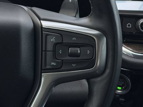 Used 2023 Chevrolet Silverado 1500 LT w/ Leather Package AWD/4WD image 19