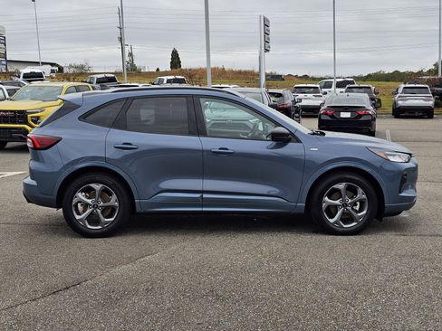 Used 2024 Ford Escape ST-Line image 7
