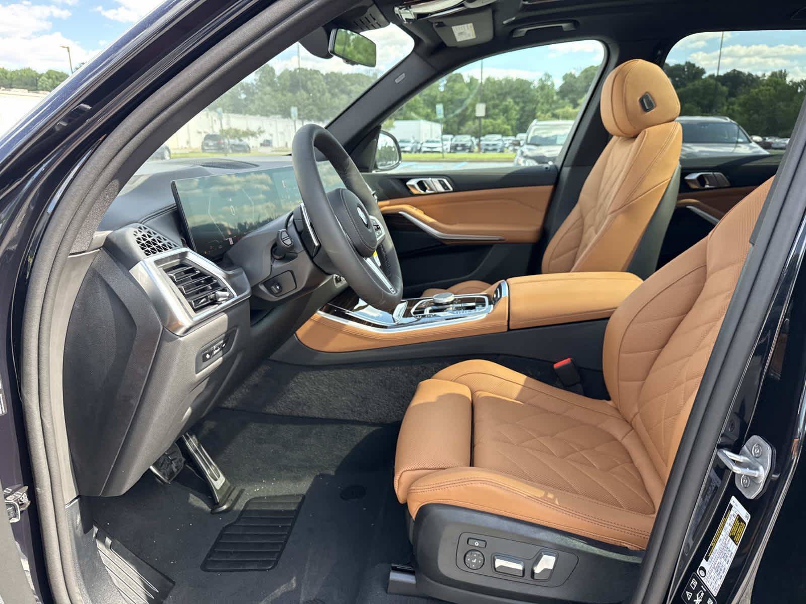 Used 2026 BMW X5 xDrive40i w/ M Sport Package AWD/4WD image 14