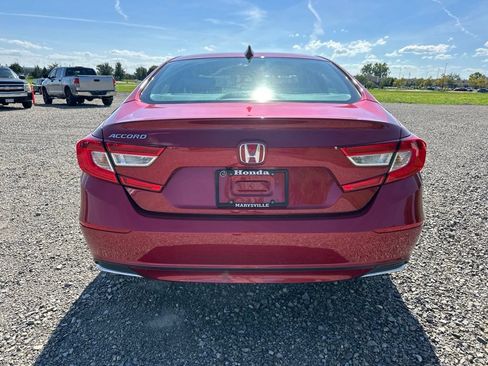 Used 2019 Honda Accord EX image 10