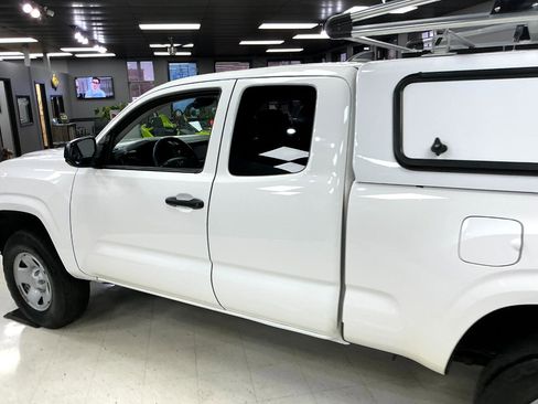 Used 2021 Toyota Tacoma SR image 32