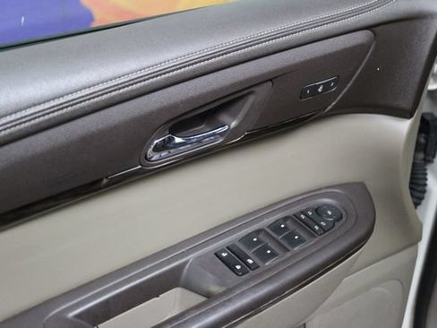 Used 2014 GMC Acadia Denali AWD/4WD image 13
