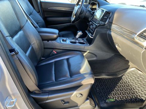 Certified 2021 Jeep Grand Cherokee Limited image 25