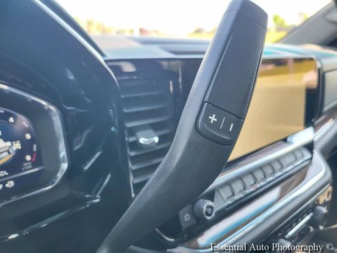 Certified 2024 Chevrolet Silverado 1500 LT AWD/4WD image 18