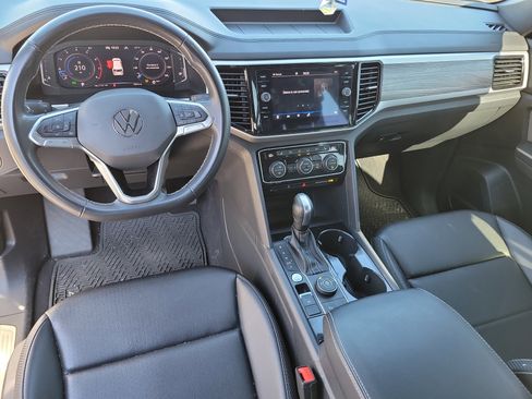 Used 2023 Volkswagen Atlas Cross Sport SE w/ Black Wheel Package image 7