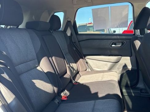 Certified 2025 Nissan Rogue SV image 14