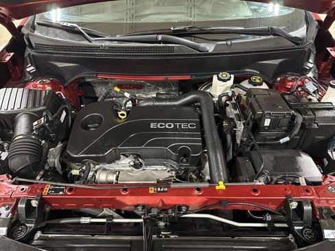 Used 2022 Chevrolet Equinox RS w/ RS Leather Package image 27