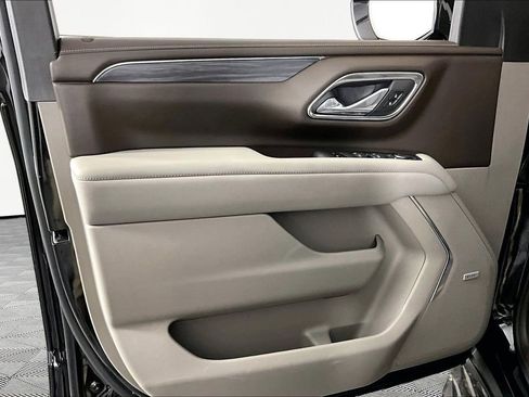 Certified 2024 GMC Yukon SLT w/ SLT Luxury Package RWD image 19