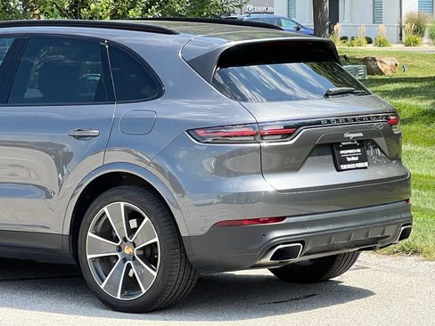 Certified 2020 Porsche Cayenne E-Hybrid AWD/4WD image 9