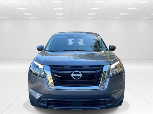 Used 2022 Nissan Pathfinder S w/ Cargo Package image 2