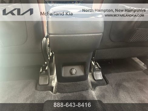 Used 2023 Kia Telluride EX w/ EX Captain's Chair Package FWD image 23