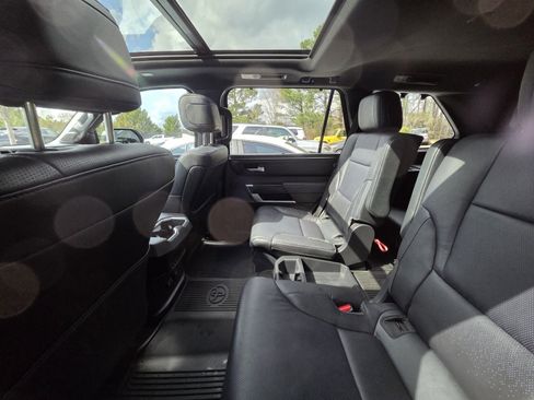 Certified 2024 Toyota Sequoia Platinum image 7