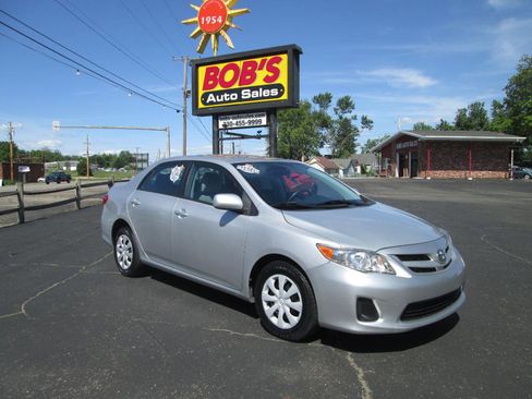 Used 2011 Toyota Corolla LE FWD image 1