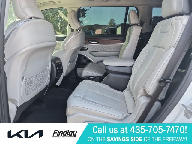 Used 2023 Jeep Grand Cherokee L Summit w/ Advanced Protech Group IV AWD/4WD image 29
