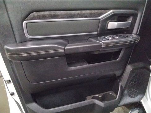 Used 2024 RAM 2500 Big Horn w/ Bed Utility Group image 30