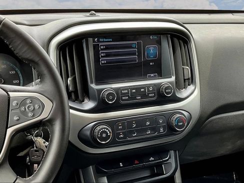 Used 2018 Chevrolet Colorado LT w/ LT Convenience Package RWD image 12