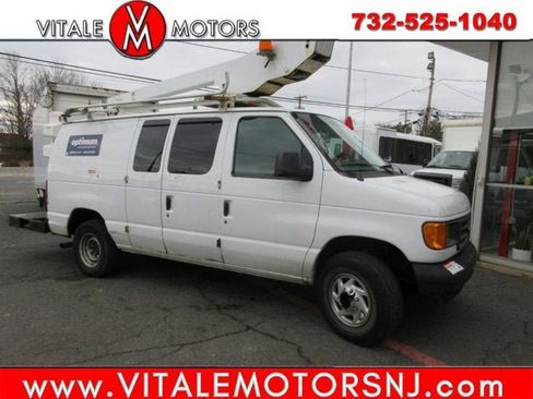 Used 2007 Ford E-350 and Econoline 350 Super Duty image 1