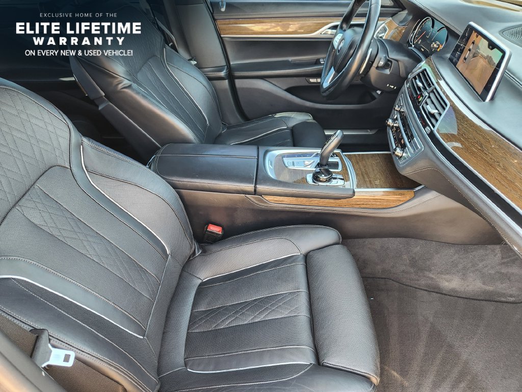 Used 2016 BMW 740i RWD image 13
