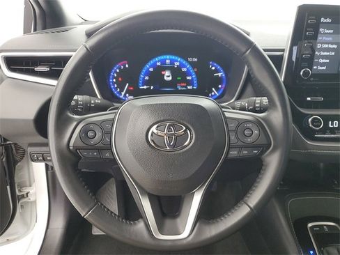 Used 2022 Toyota Corolla XSE image 22