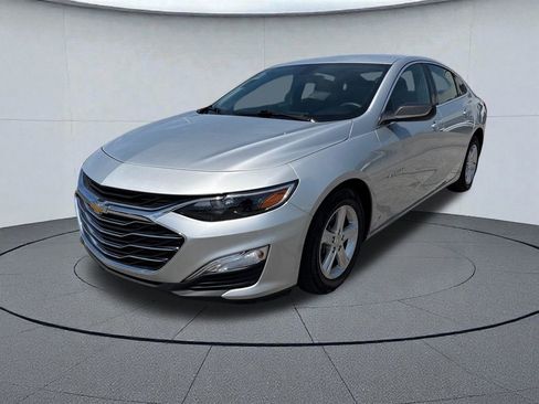 Used 2022 Chevrolet Malibu LS FWD image 8