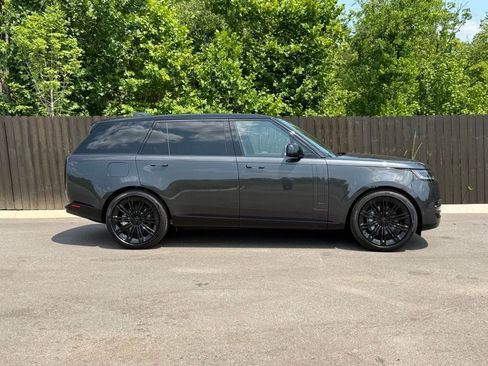 New 2026 Land Rover Range Rover Long Wheelbase SE AWD/4WD image 7