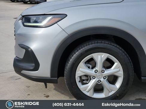 Used 2023 Honda HR-V LX image 8