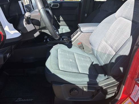 Certified 2024 Ford Bronco Heritage Edition image 21