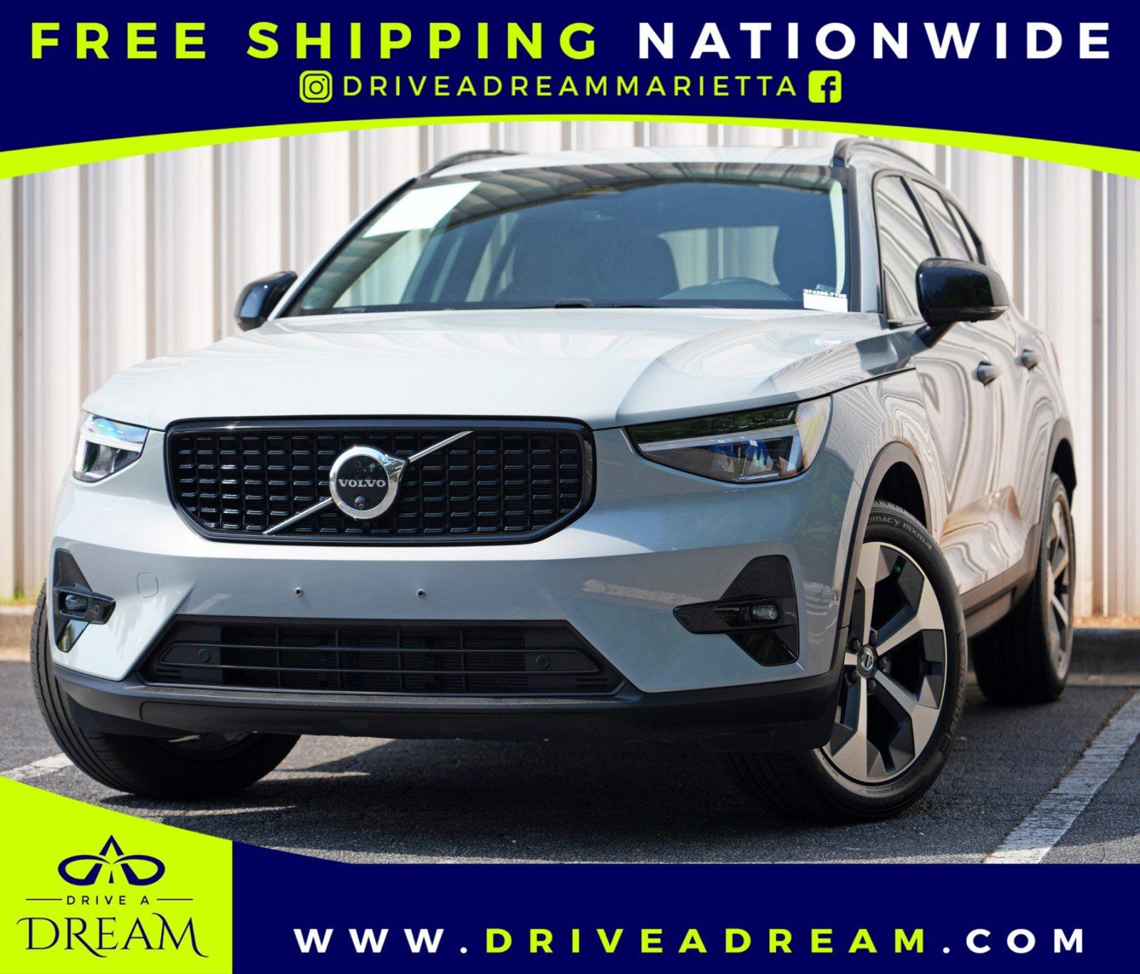 Used 2024 Volvo XC40 B5 Plus w/ Climate Package AWD/4WD image 1