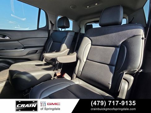 Used 2023 GMC Acadia SLT AWD/4WD image 25