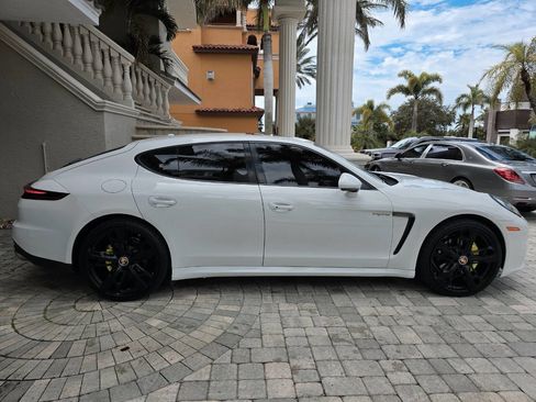 Used 2015 Porsche Panamera S w/ Premium Package image 51