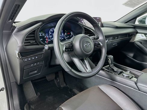 Certified 2025 MAZDA MAZDA3 Hatchback w/Premium Plus Pkg AWD/4WD image 9