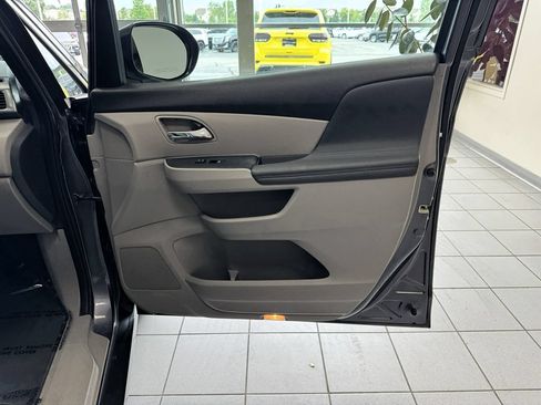 Used 2015 Honda Odyssey EX-L image 14