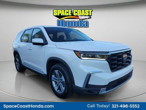 Certified 2025 Honda Pilot EX-L image 13