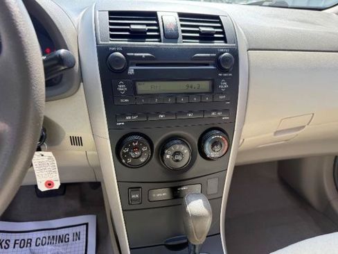 Used 2009 Toyota Corolla XLE FWD image 25