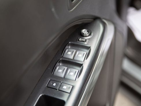 Used 2020 Chevrolet Colorado ZR2 image 20