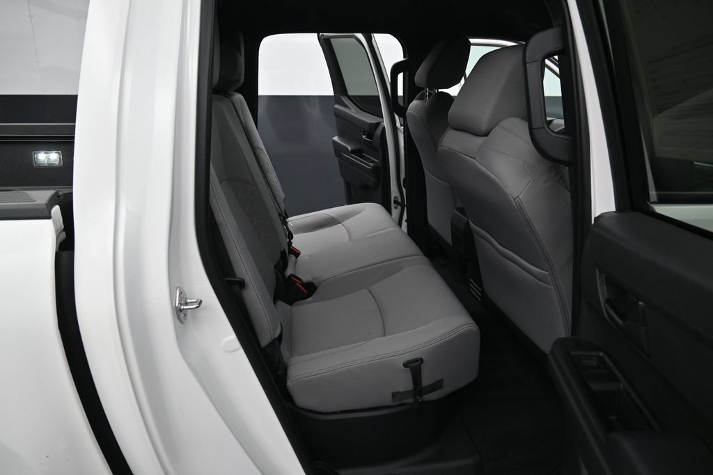 Certified 2026 Toyota Tacoma SR5 AWD/4WD image 30