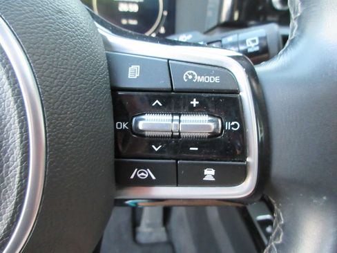 Used 2023 Kia Sorento SX AWD/4WD image 26
