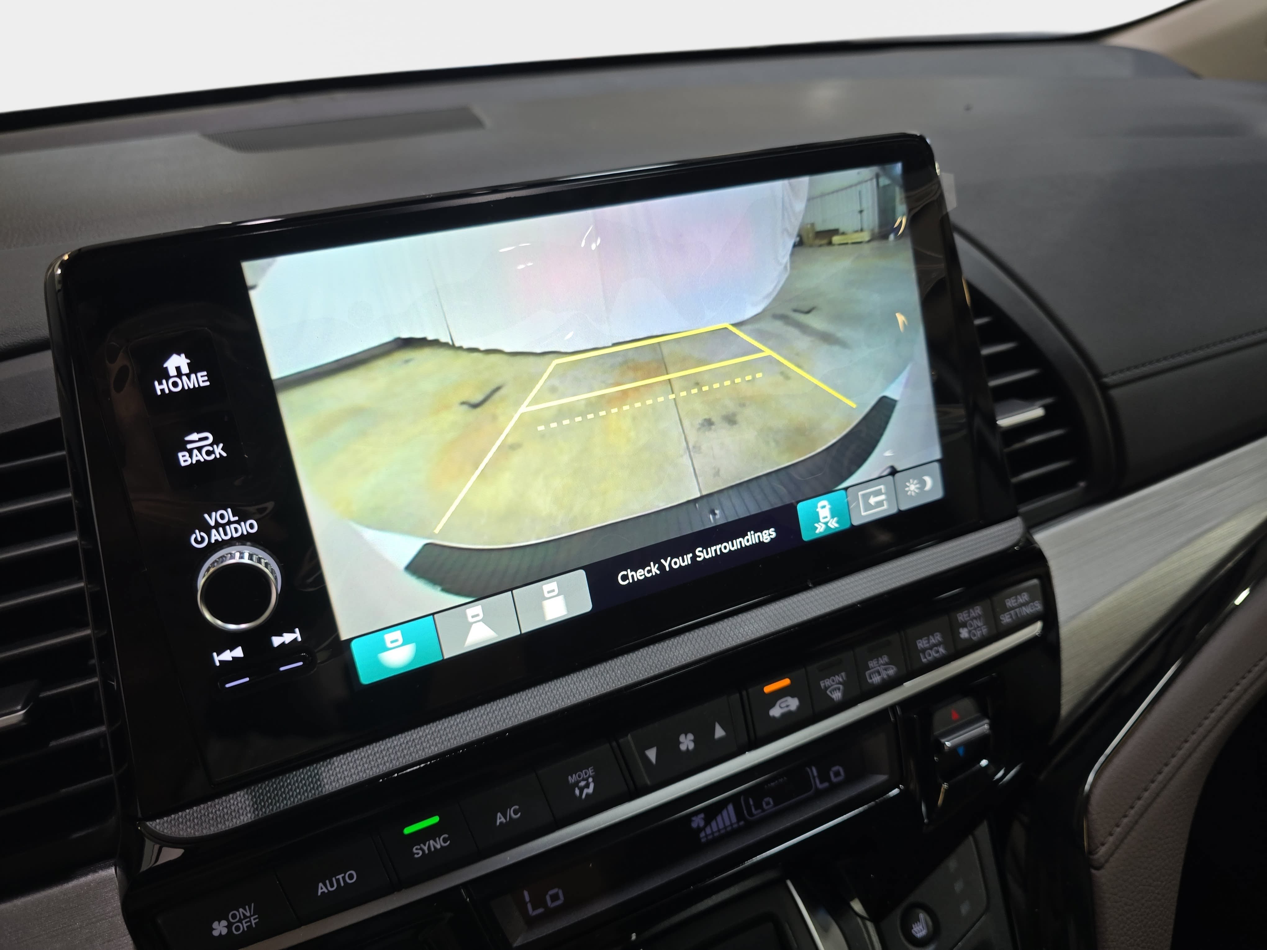New 2026 Honda Odyssey Touring image 20