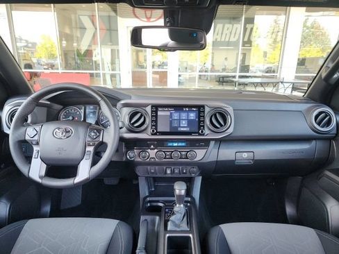 Certified 2023 Toyota Tacoma TRD Off-Road AWD/4WD image 21