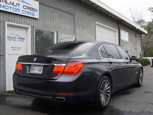 Used 2012 BMW 740Li image 20
